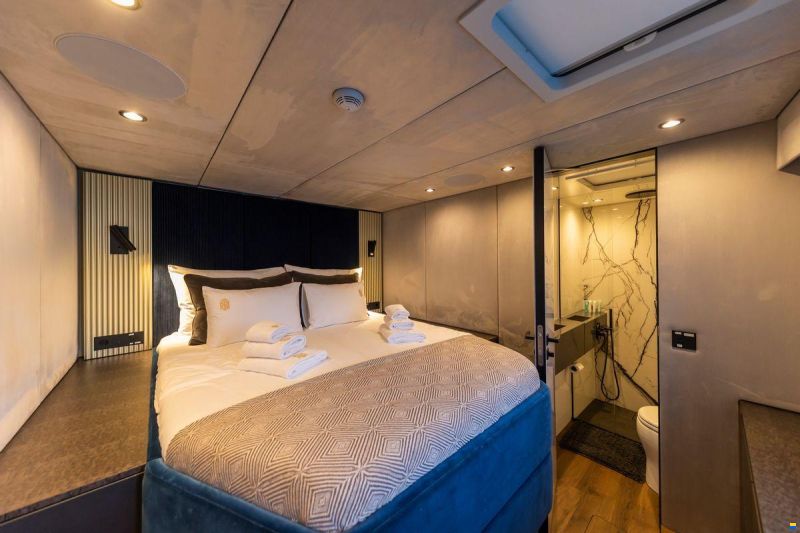 Sunreef 60 SAILING