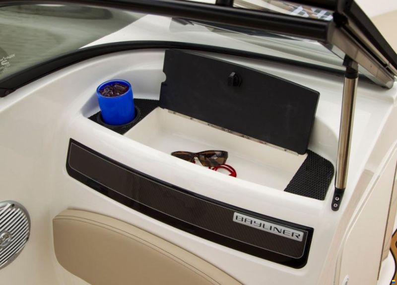 bayliner vr5