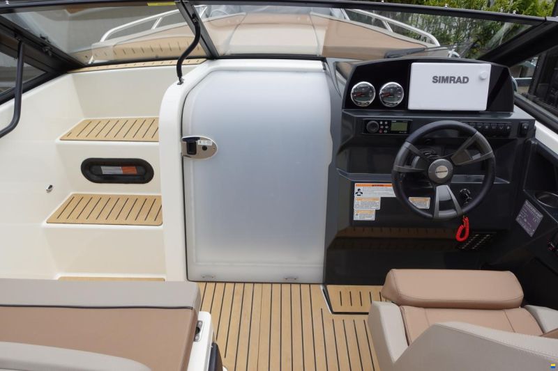 Quicksilver Activ 675 Cruiser inkl. Trailer & Bodens