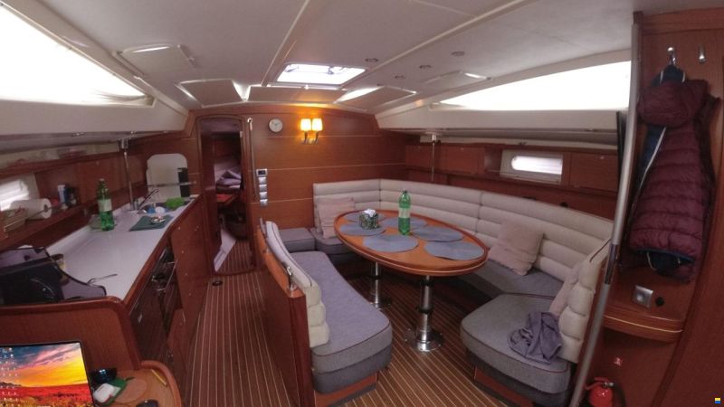 Delphia 47