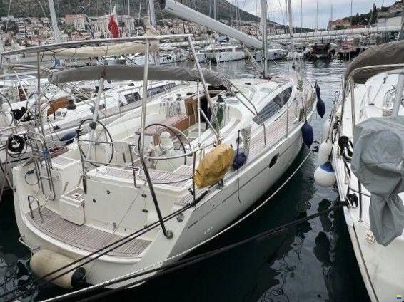Delphia 47