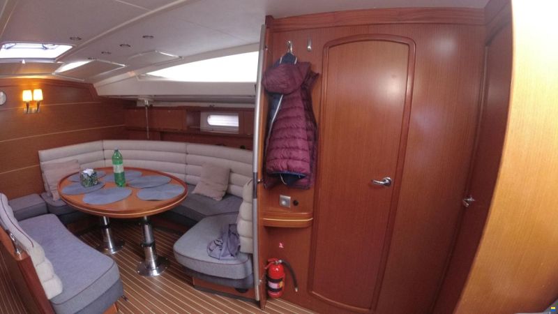 Delphia 47
