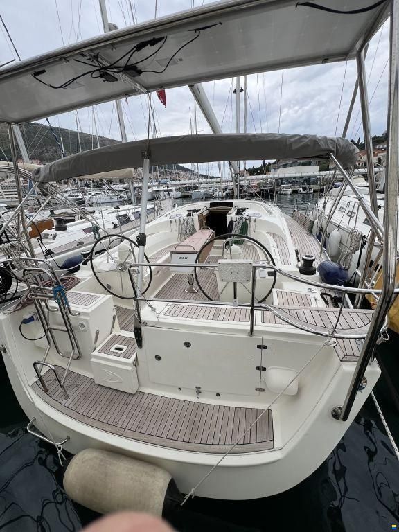 Delphia 47