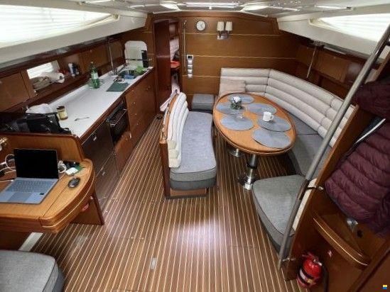 Delphia 47