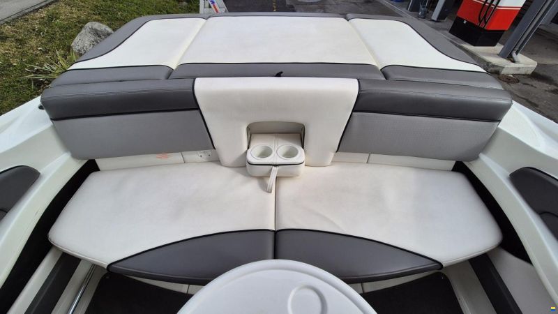 Sea Ray 205 Sport