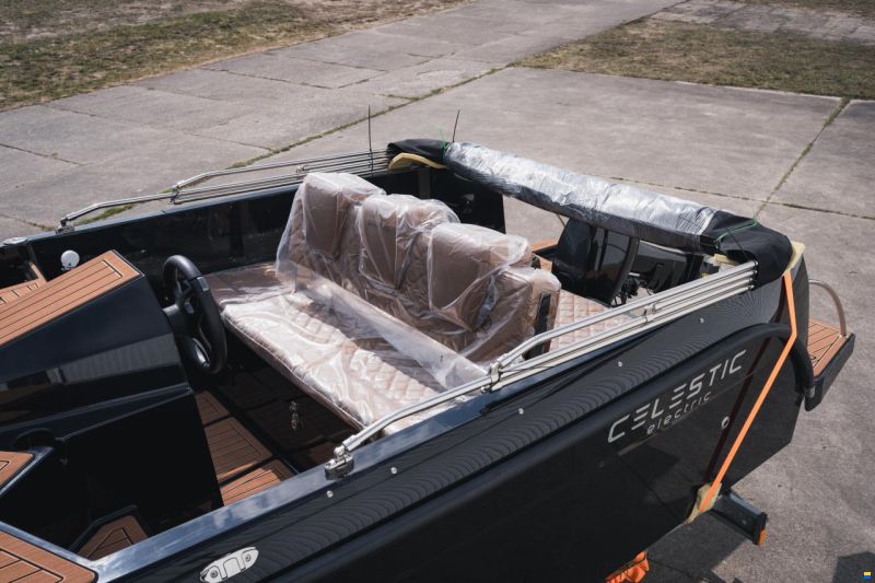 Celestic E19