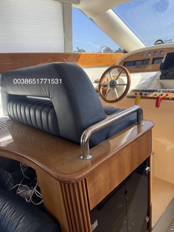 Azimut 52