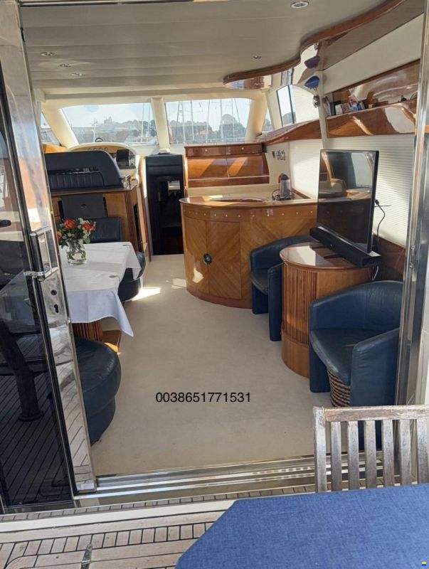 Azimut 52