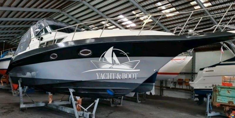 Cruiser Yachts 3270 Esprit