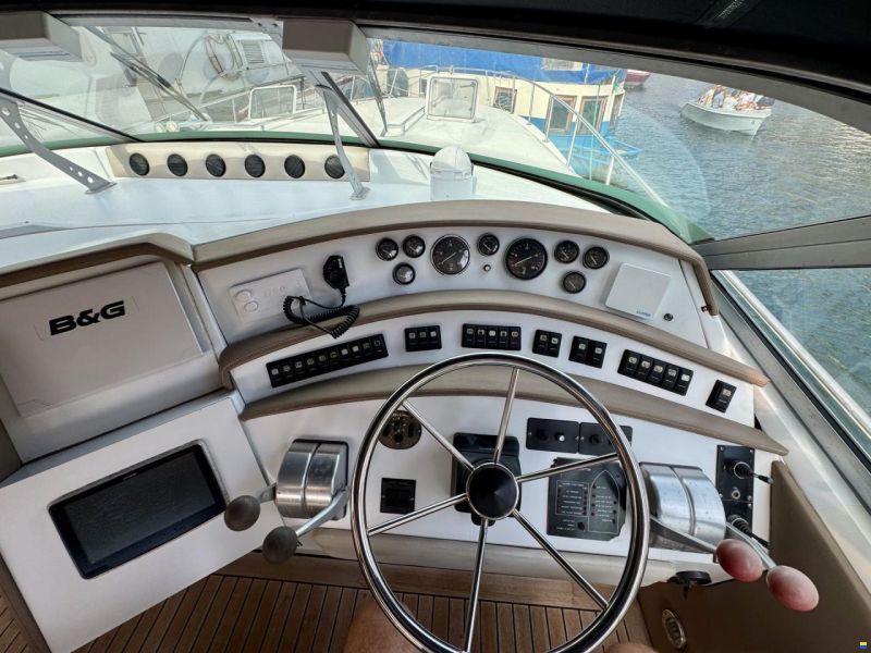 Sea Ray 480 Sundancer