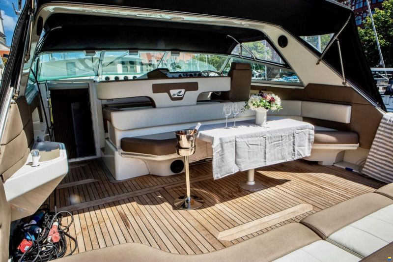 Sea Ray 480 Sundancer