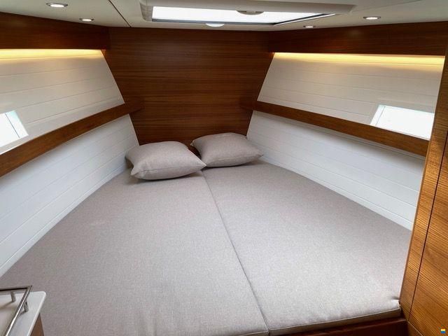 Delta Powerboats 33 CE