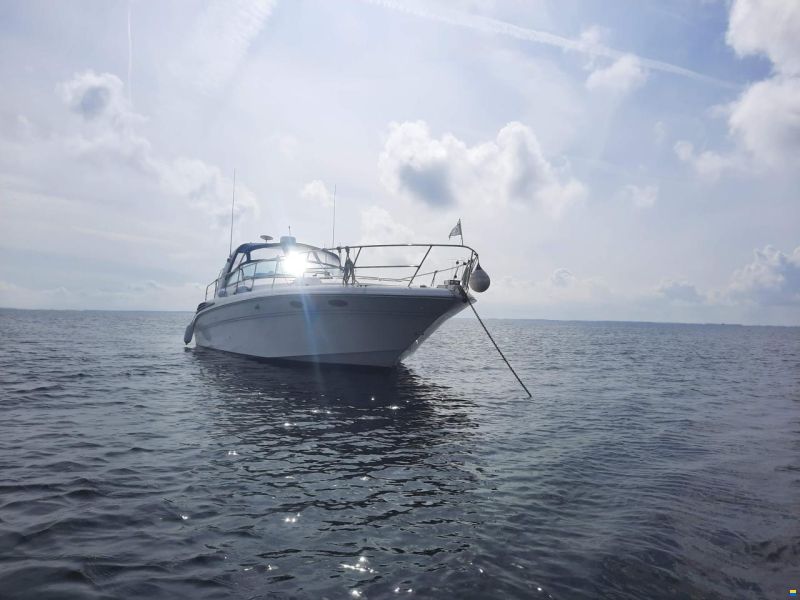 Sea Ray 400 Sundancer