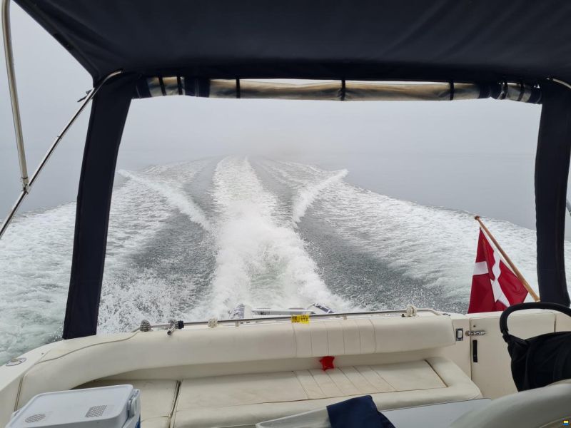 Sea Ray 400 Sundancer