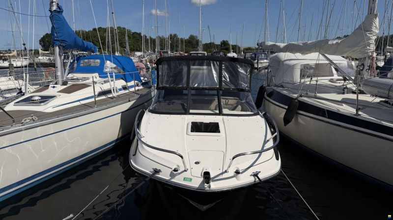 Bayliner VR5 Cuddy