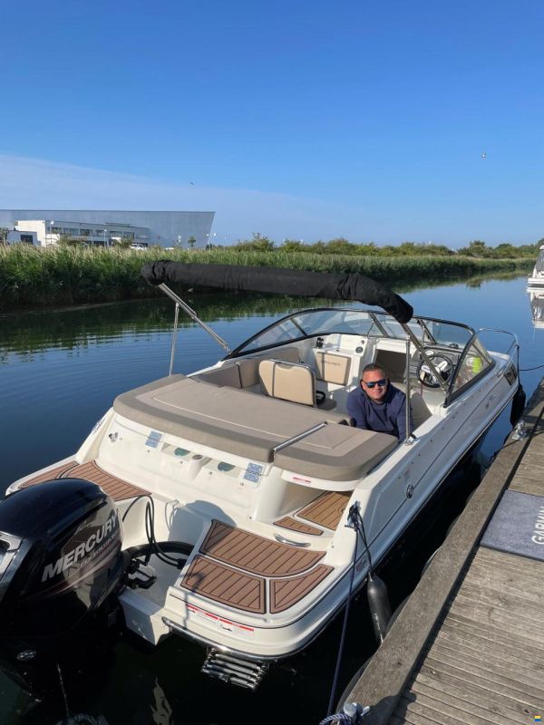 Bayliner VR5 Cuddy