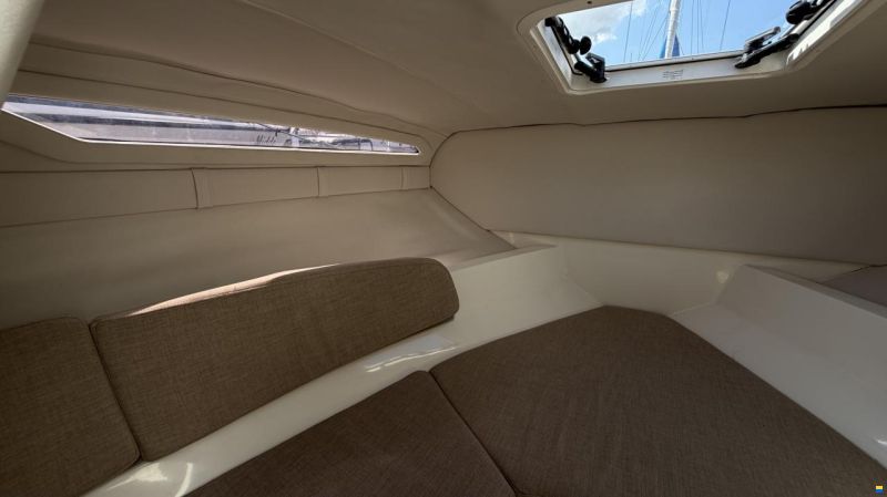 Bayliner VR5 Cuddy