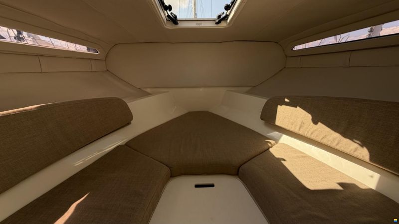 Bayliner VR5 Cuddy
