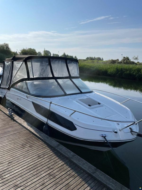 Bayliner VR5 Cuddy