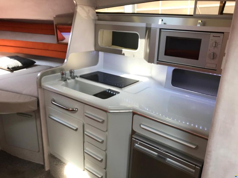 Sea Ray Sundancer 270