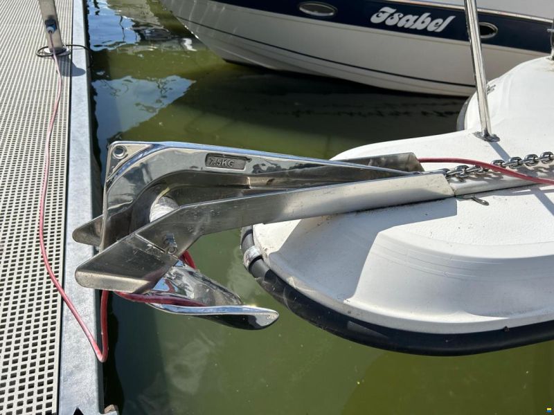 Sea Ray Sundancer 270