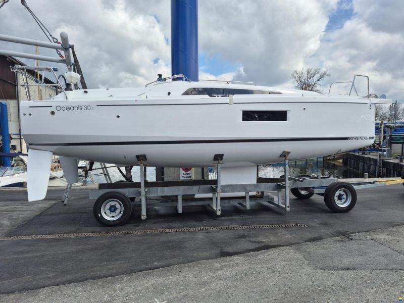 Beneteau Oceanis 30.1