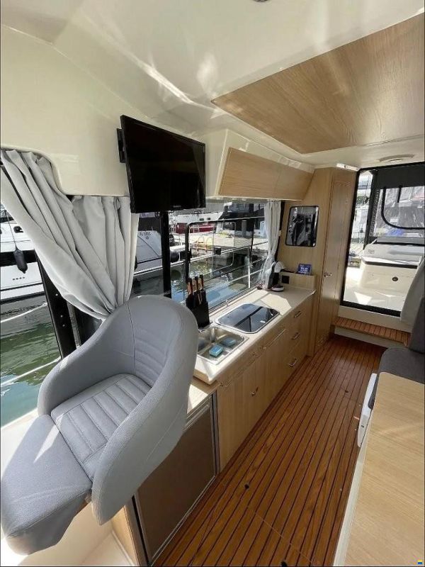 Balt SunCamper 35 Flybridge