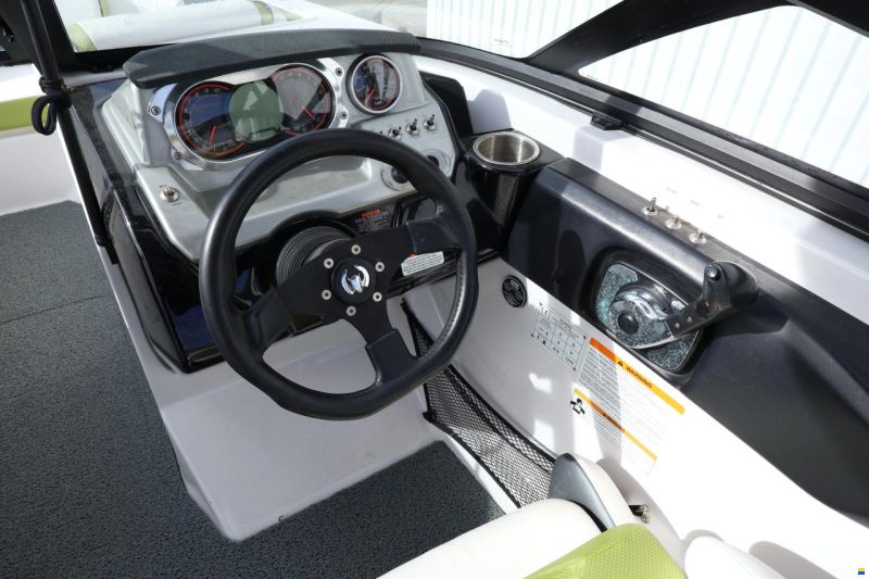 Scarab 215 HO Jet