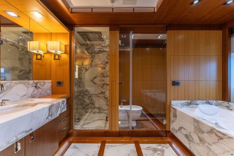 Columbus Yachts 177