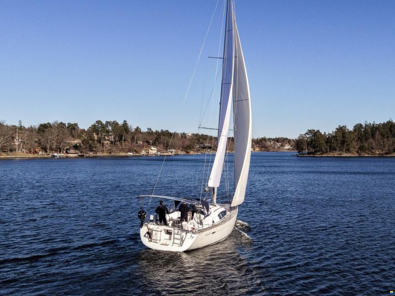 Beneteau Oceanis 43