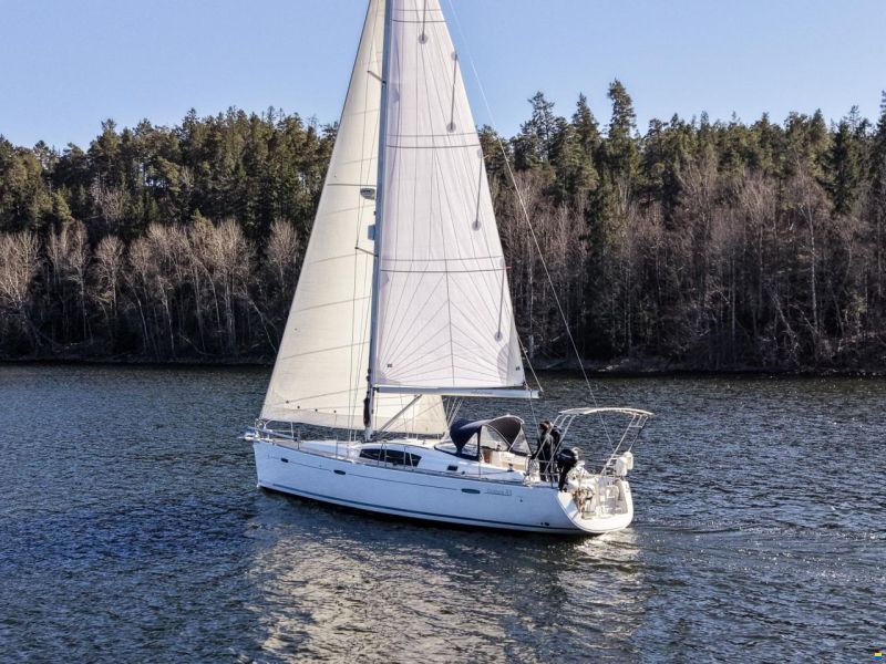 Beneteau Oceanis 43