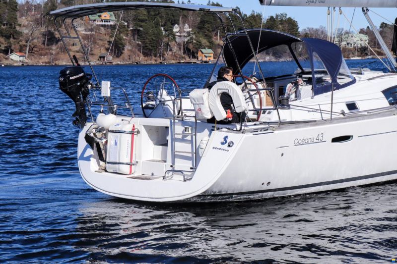 Beneteau Oceanis 43