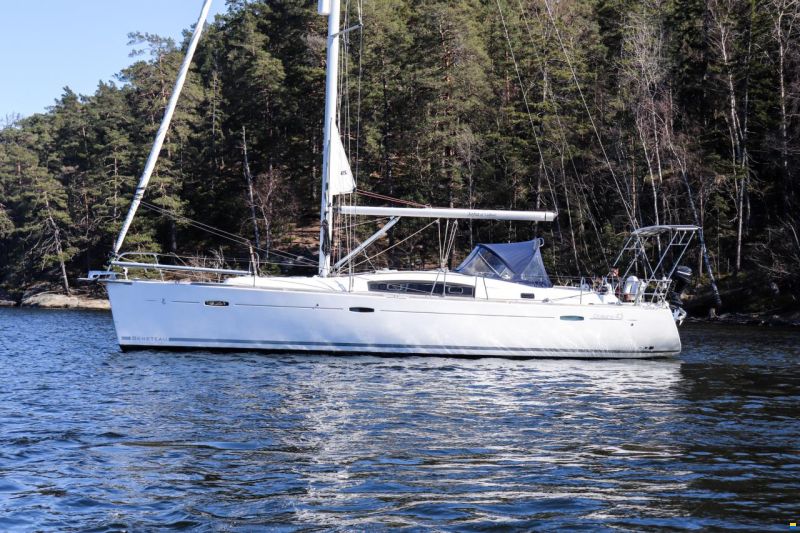 Beneteau Oceanis 43
