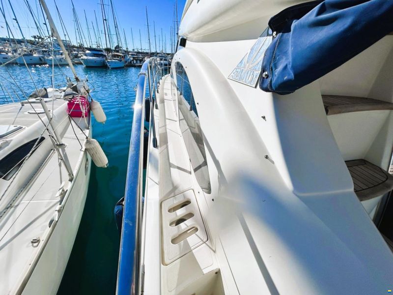 Azimut 55