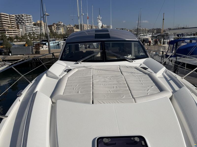 Sunseeker Predator 57