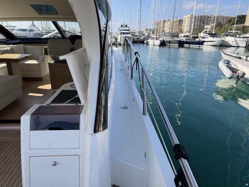 Sunseeker Predator 57
