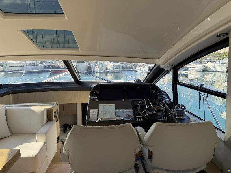 Sunseeker Predator 57