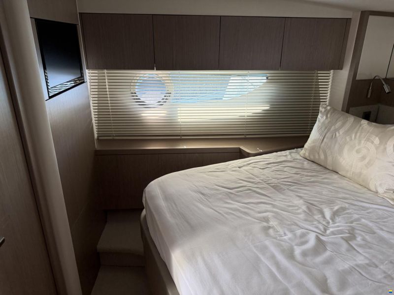 Sunseeker Predator 57