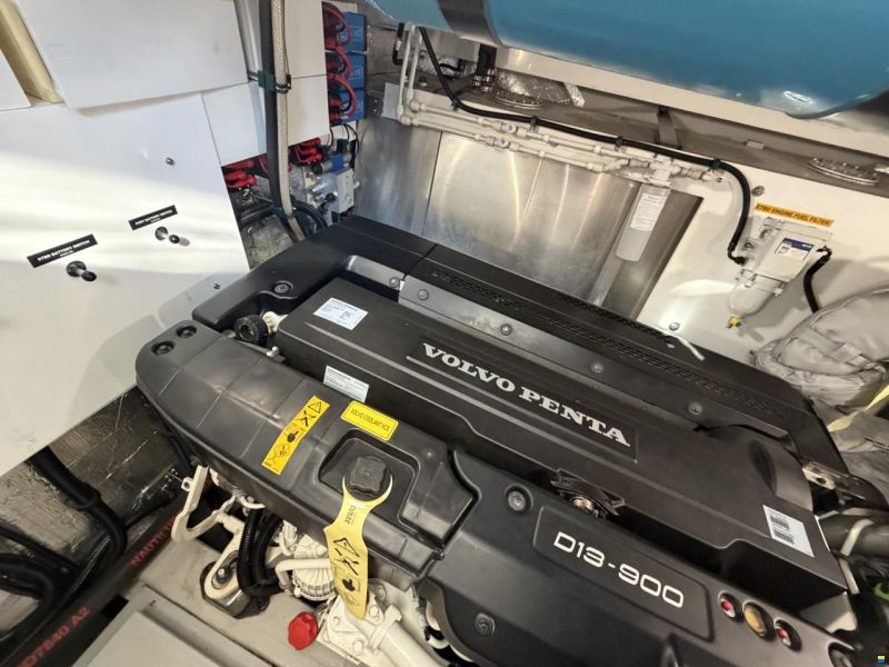 Sunseeker Predator 57