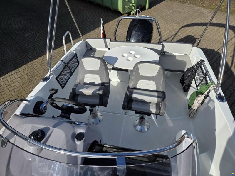 Jeanneau Cap Camarat 5.5 WA S2