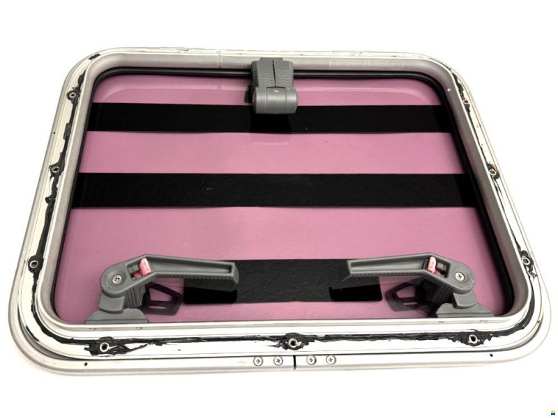 Deckslucke Lewmar Ocean 580x450