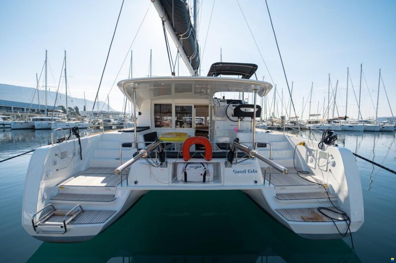 Lagoon 40
