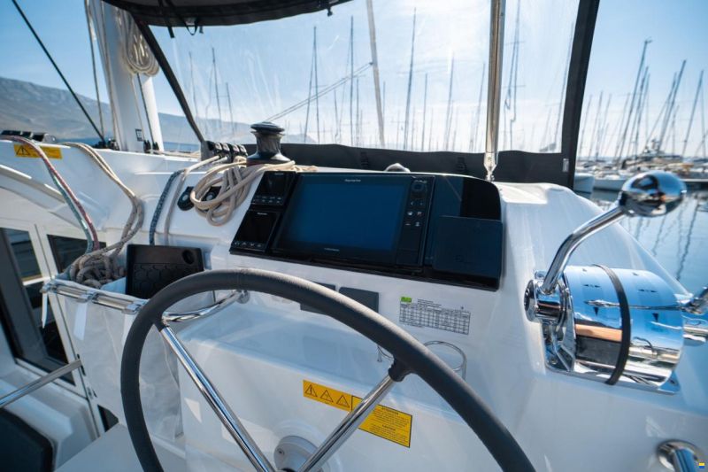 Lagoon 40