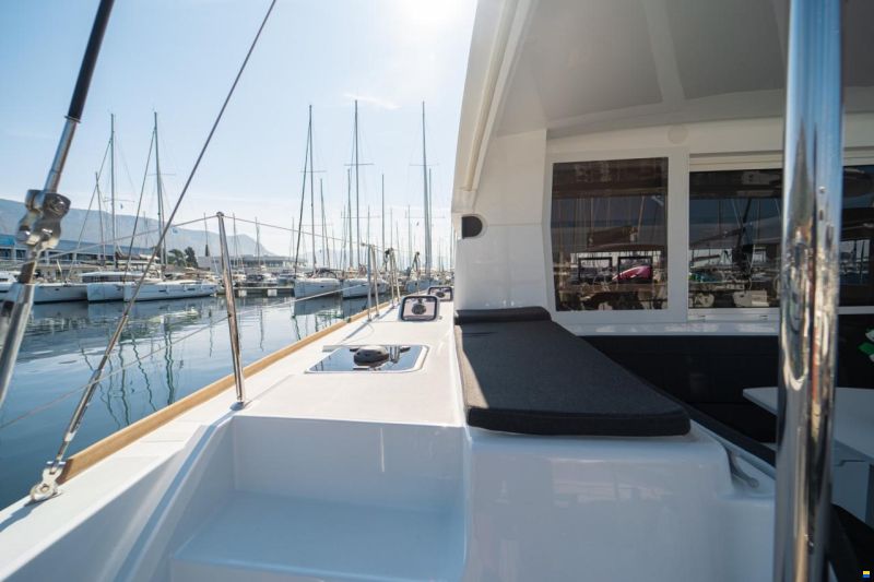 Lagoon 40