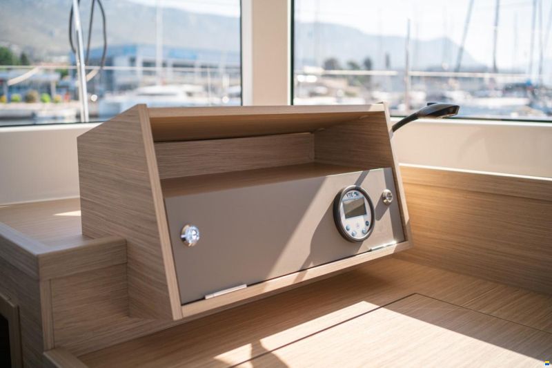 Lagoon 40