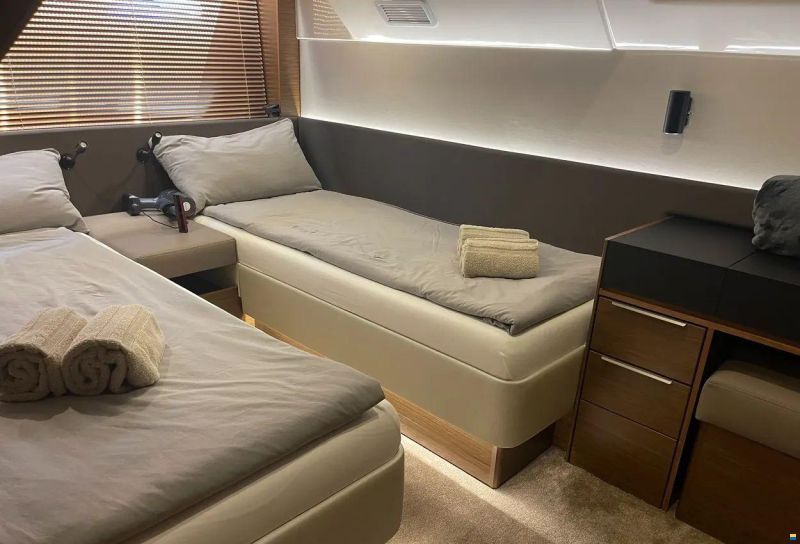 Bavaria Sport 450