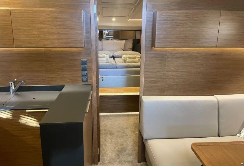 Bavaria Sport 450
