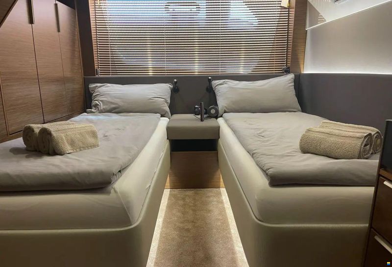Bavaria Sport 450