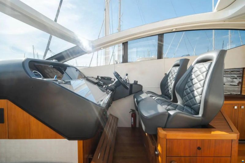 Sunseeker Predator 57