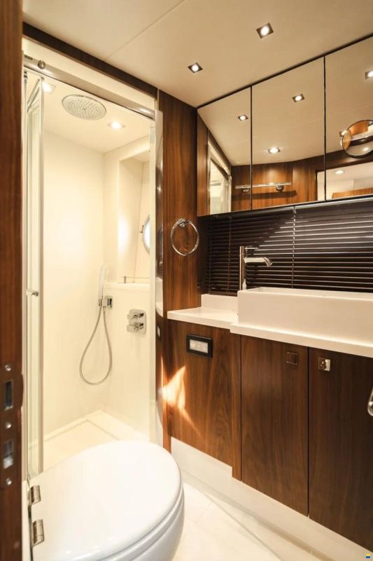 Sunseeker Predator 57